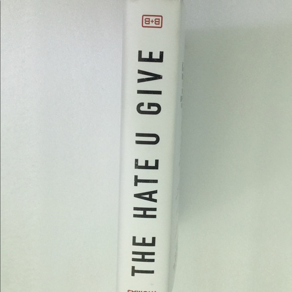 The hate you give by Angie Thomas - Picture 4 of 5